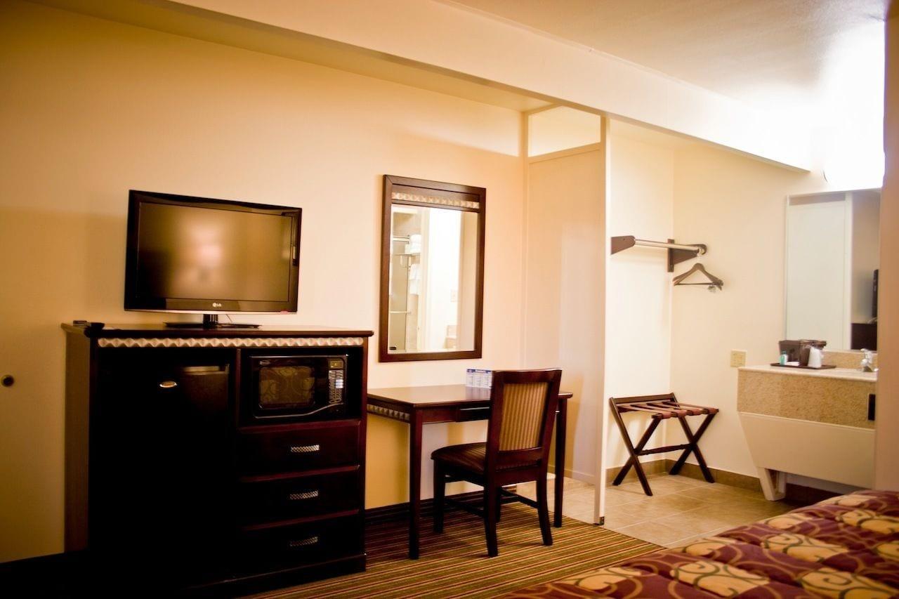 Whispering Palms Inn Del Rio Extérieur photo